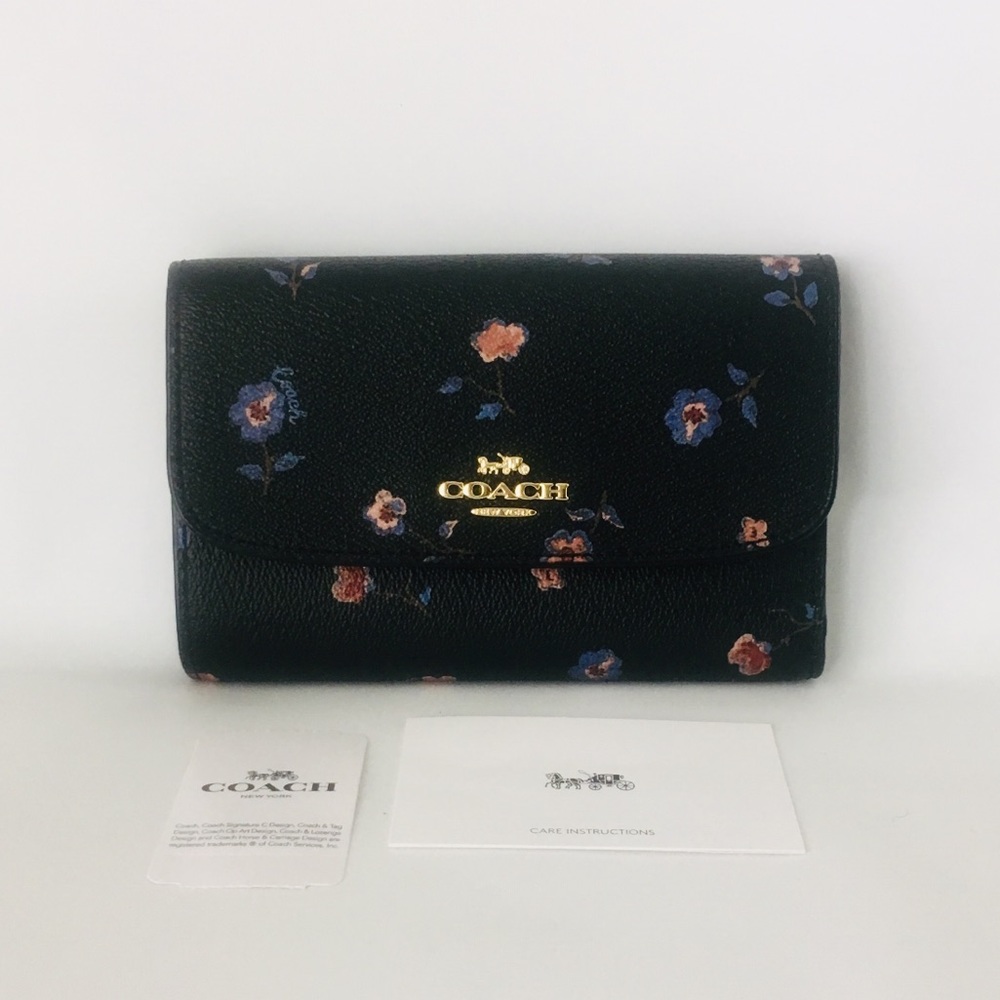 Authentic Coach Medium Vintage Prairie Wallet NWT
